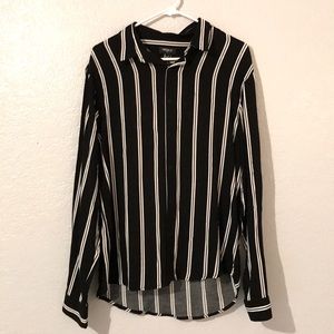 NEVER WORN Men’s S Button up Black & White stripe